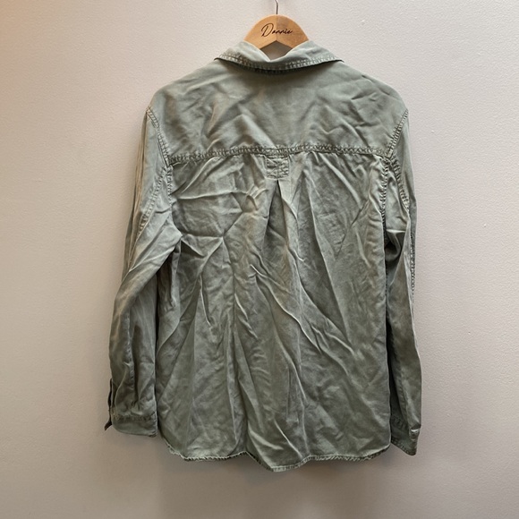 American Eagle large green button up casual comfy long sleeve - Picture 2 of 3